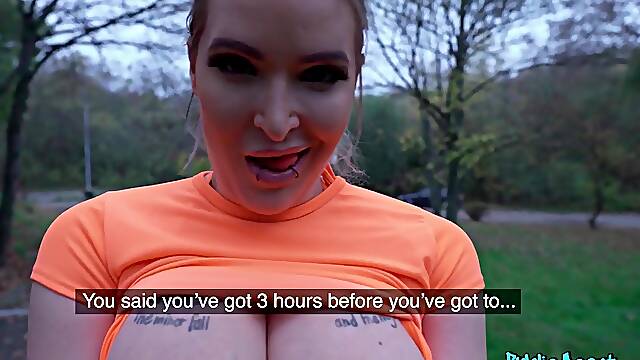 Alexxa Vice shows off her amazing cock handling skills