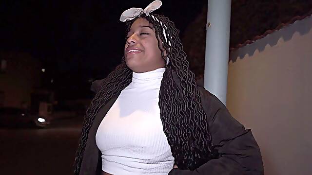 Brazilian Big-Tits Passion with Yeri Blue in Hot Action