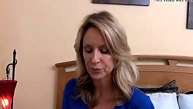 Cute Aged mother Id like to fuck Gets Creampie