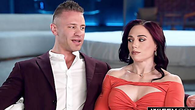 WIFEY Fit Hotwife Vanessa Arizona Gets Ultimate BBC Experience During the time that Hubby Watches