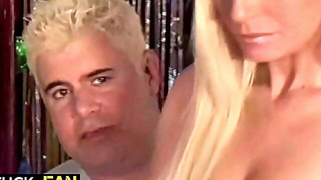 Tanner, Angelica & Topangas Three-some Oral sex To Favourable Fan!