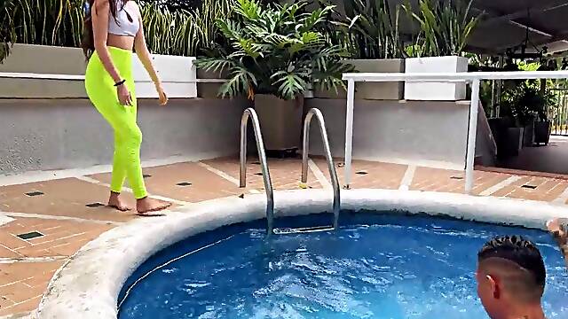 I TEMPT 2 OF MY STUDENTS IN THE CENTRE OF CLASS AND END UP SCREWING EM HARD IN THE POOL