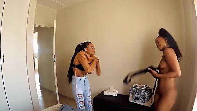 Bubble Booty Ebony Superlatively good Allies Shake Butt And Eat Vagina In Wild Lesbo Screw