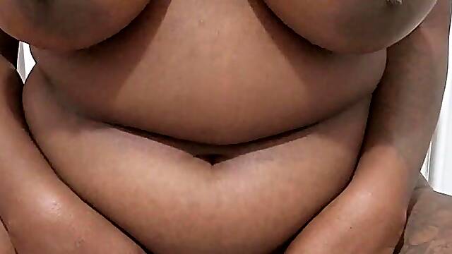 Wicked bitch enjoys Peeing PEE DESPERATION!inbox me now for custom clips & movie call & impure clips