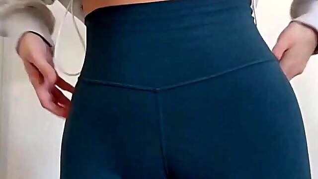 Sexy Large Butt Teacher Legging Haul & Yogapants Fetish Compilation