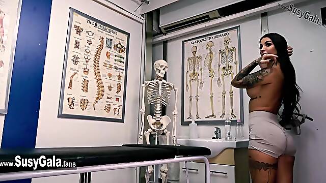 COARSE OILED SEX - Banging hard and oiled with the large ramrod fisio - Susy Gala & Nick Moreno