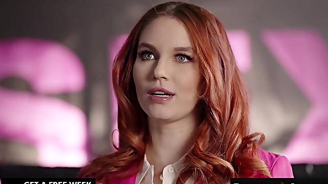 ROCCO SIFFREDI - Redheaded Hottie Leya Desantis Buttfucked by Giant Schlong