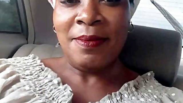 EBONY AGED big beautiful woman Mamas and Milfs looking for white cum eighteen