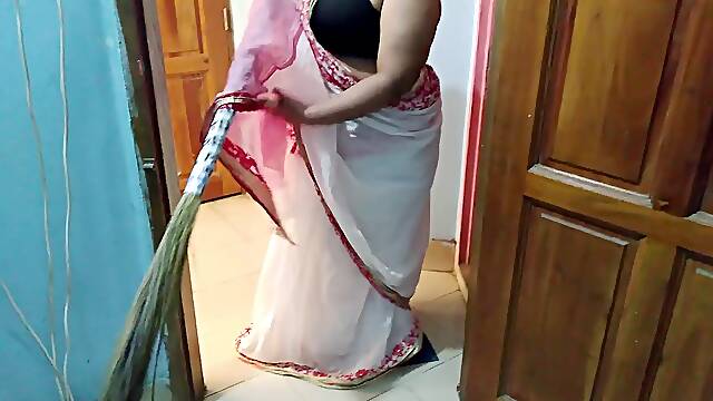 Tamil big tits and big ass desi Saree aunty gets rough pummeled by stranger two days in a row -...