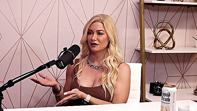 Serene Siren: Crowdfunded orb Jobs, bare grappling & How to Please ANY Woman!