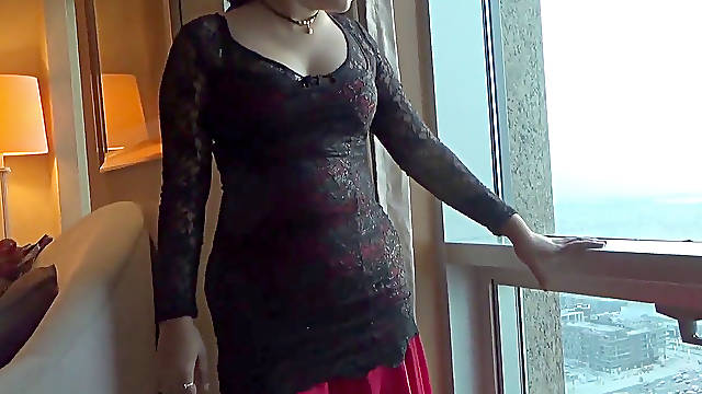 Immense bum AUNTY