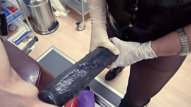 Mistress with huge strapon, totally distroyed anus, fisting