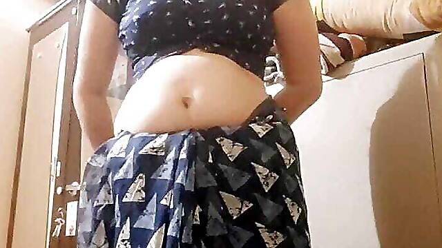 Indian aunty masturbating solo