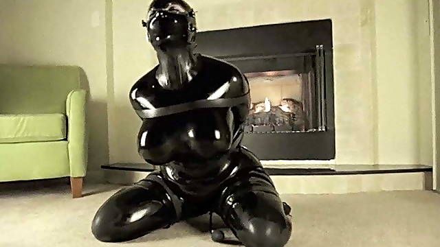 STRANGE - big tits latex bondage PMV