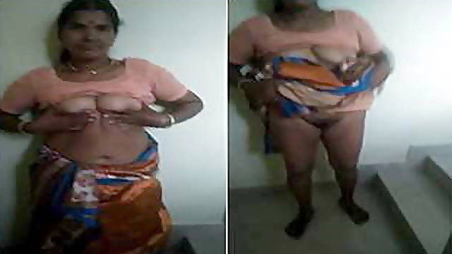 Indina desi telugu aunty showing her boobs and pussy