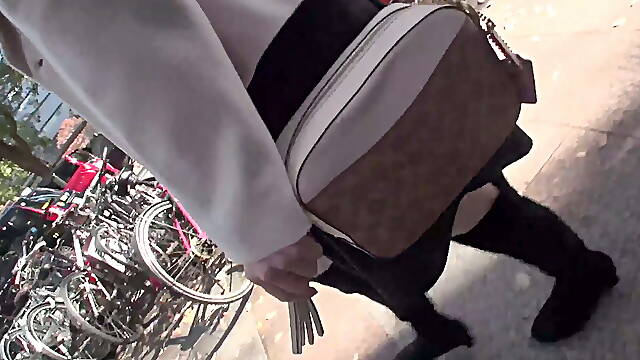 Real Pick-Up! Direct from the Tokai farms! Super amateur gets eaten out and Cums from fucking! -2