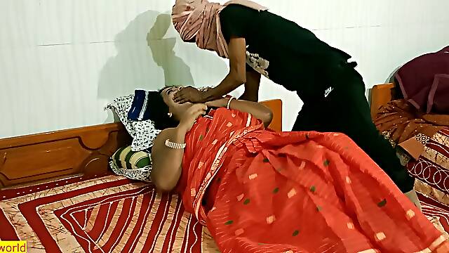 Indian beautiful bhabhi hardcore sex with local thief at night!!