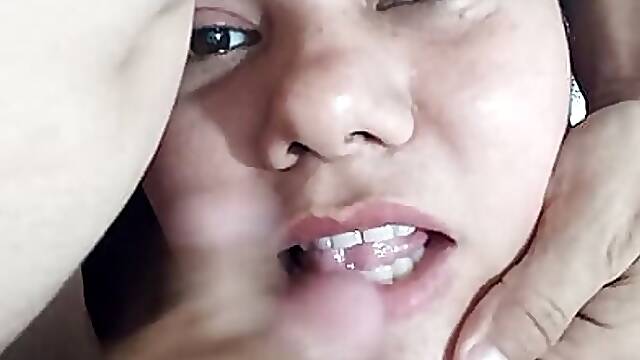 Cum in teeth
