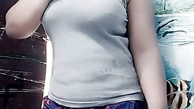 Sofia Ansaris Viral Bathroom Video