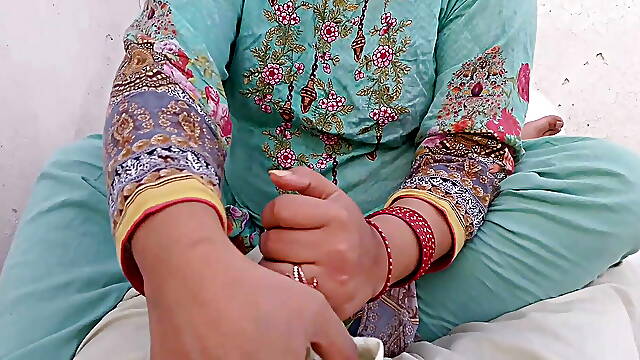 Invitation from Neighbor Aunty. Outdoors Indian sex .