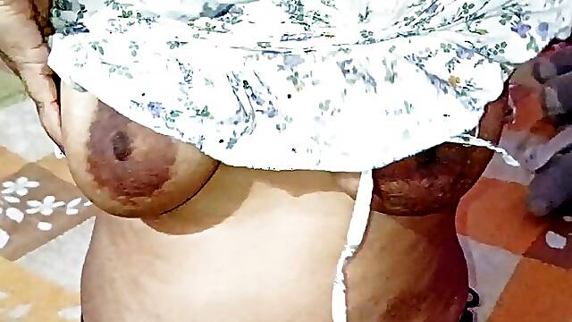 New Sexy Hot Bengali Pooja Bhabhi Ko Daru Pila Ke Choda Gand Mein