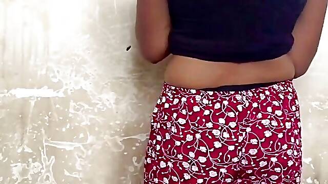 Desi school girl big boobs and big ass