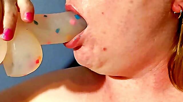 Masked BBW Sucks and Deep Throats Dildo