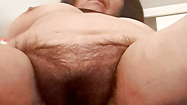 Milf masturbation and shivering orgasm