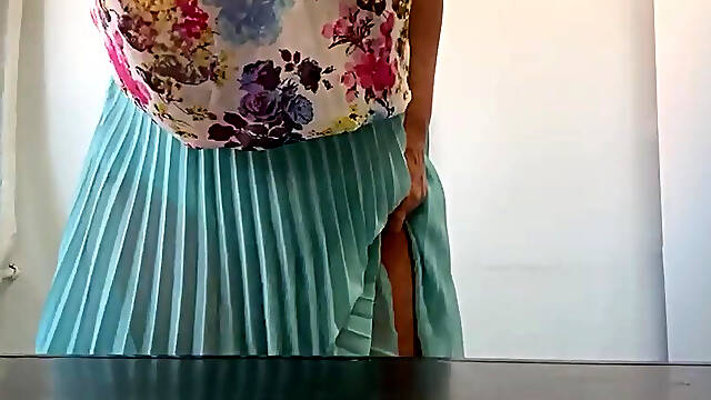 Busty mature mom fingering her wet pussy at work