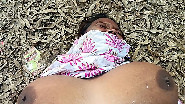 Desi bhabhi ki mast chudai ki outdoor