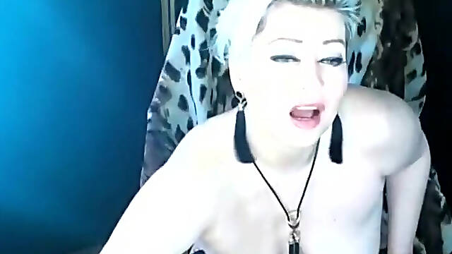 Riding a Rubber Cock for a Private Client! Hot Mature Show!