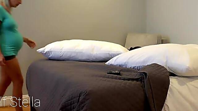 Pregnant MILF’s Water Breaks And Labor Begins