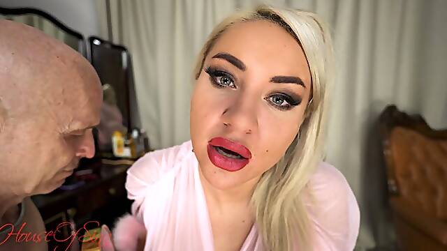 Goddess Samariel humiliates Her human mirror stand