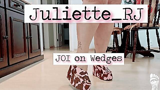 Juliette_RJ Wedges Cat Walk including JOI and sexy cum countdown - SOLO FEMALE - JOI - FOOT FETISH - CUM COUNTDOWN - THICK SOLES - HIGH HEELS WEDGES - TIGHT BODYSUIT