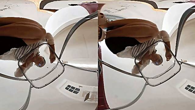 3DVR180 ANNAs buttocks were trampled and humiliated