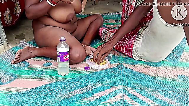 Desi bhabhi ne daru pilaya
