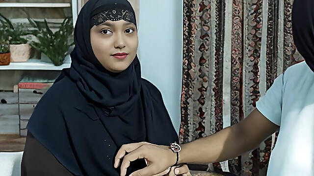 Muslim Stepsister in Hijab Fuck Hindu on Rakshabandhan