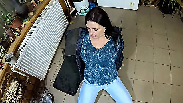 Cameltoe MILF Twerks in Jeans - Blowjob & Cum All Over My Puffy Jacket 334