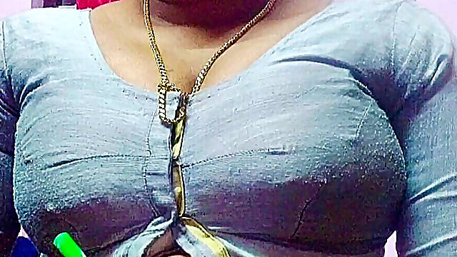 Cheater Guy enjoying with a chubby bhabhi