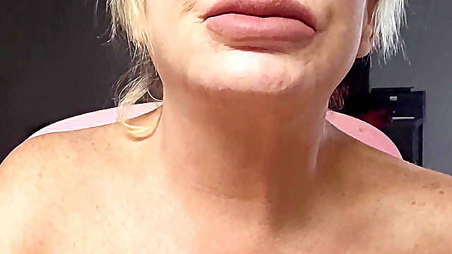 GILF Sucking and Talking