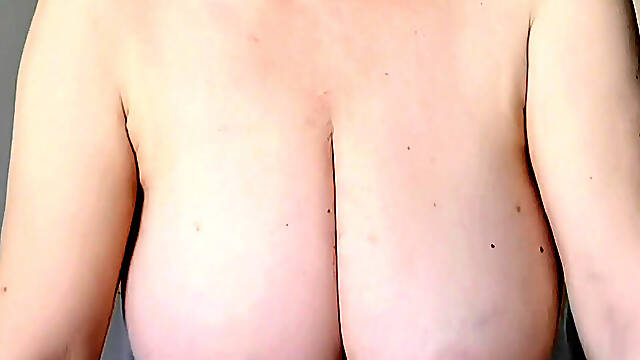 Busty Cougar in Stockings Do Blowjob, Titty Fuck, Riding