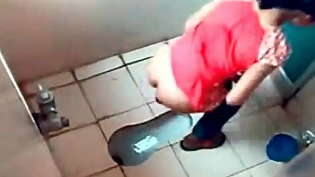 Indian girls pissing in voyeur bathroom video